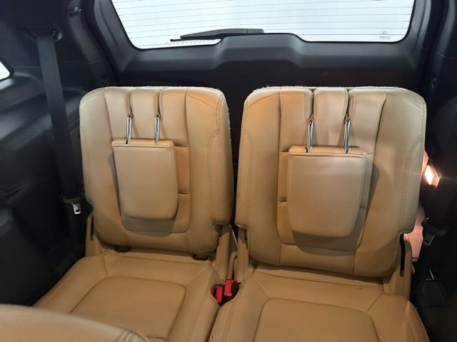 Used 2016 Ford Explorer XLT w/ Equipment Group 202A image 26