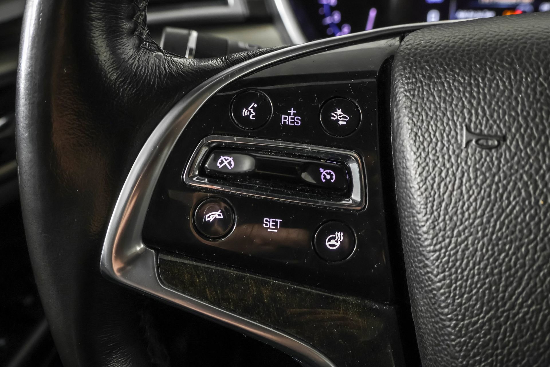 Used 2013 Cadillac SRX Premium image 29