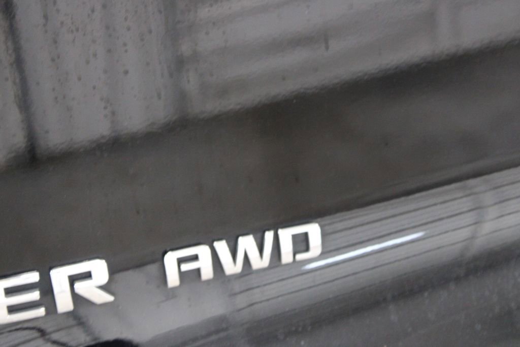 Used 2025 Chevrolet Blazer LT image 12