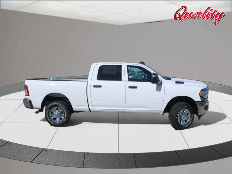 New 2024 RAM 2500 Tradesman w/ Chrome Appearance Group AWD/4WD image 2