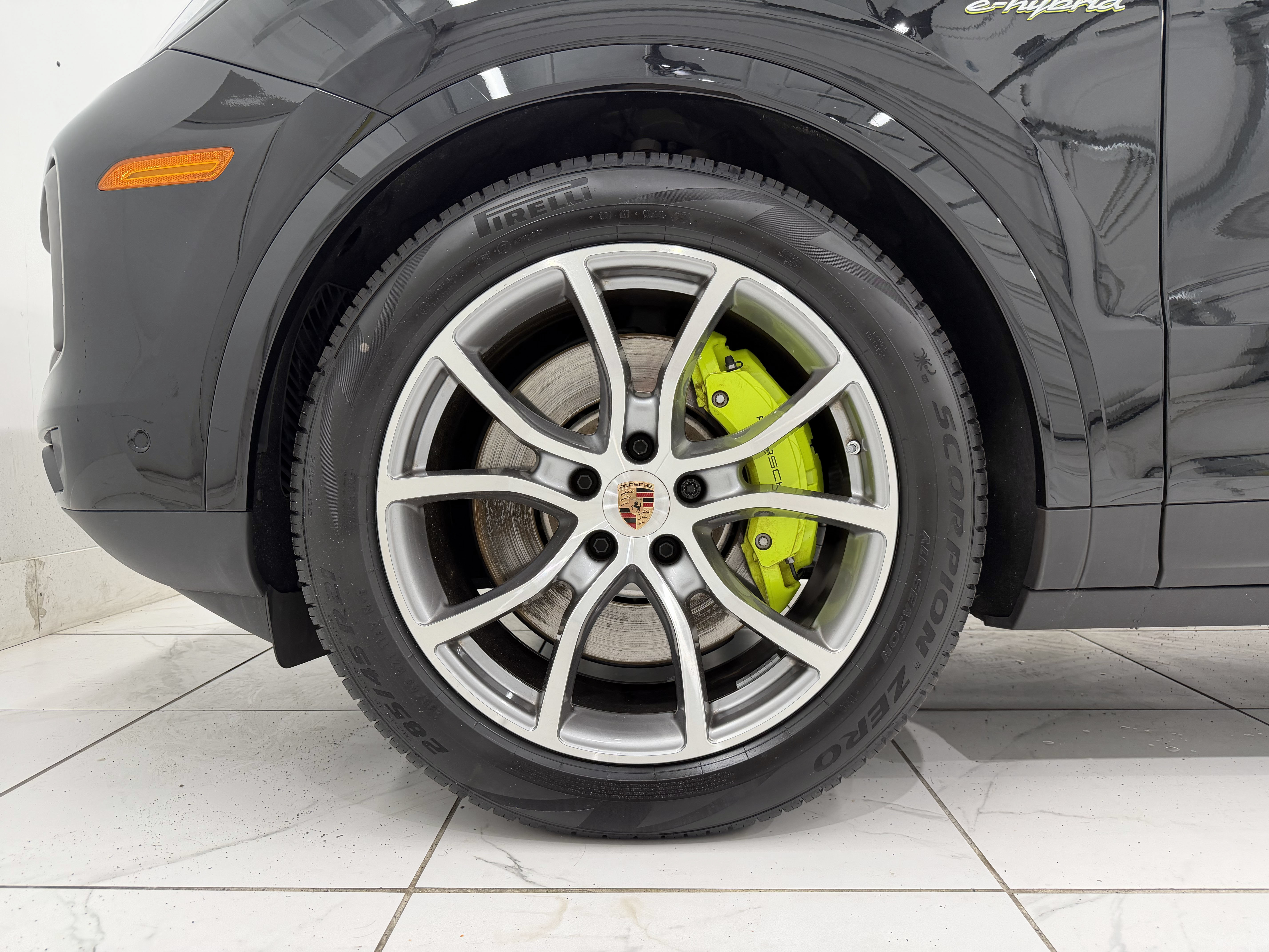 Certified 2026 Porsche Cayenne S AWD/4WD image 16