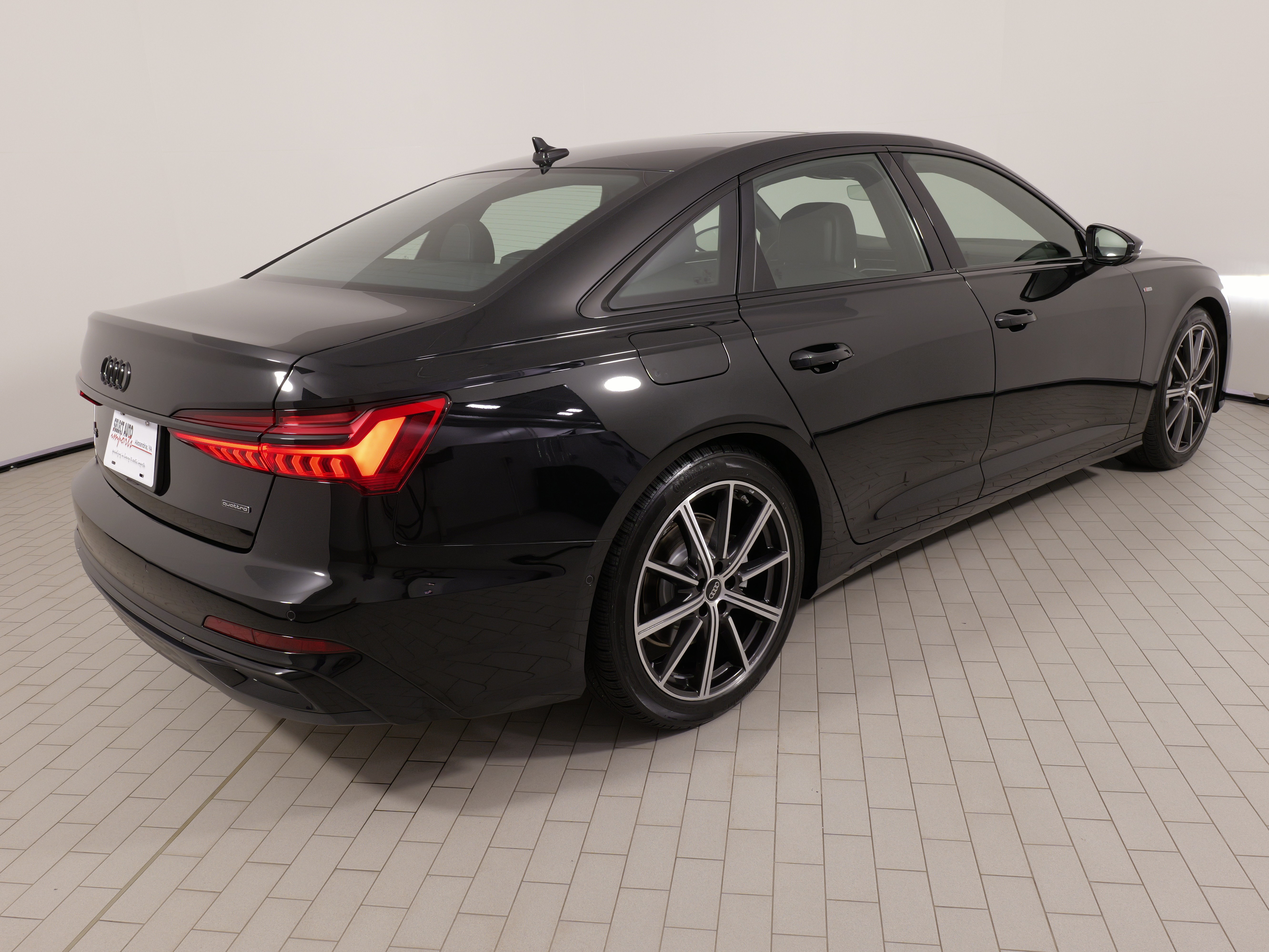 Used 2025 Audi A6 Premium Plus w/ Premium Plus Package AWD/4WD image 12
