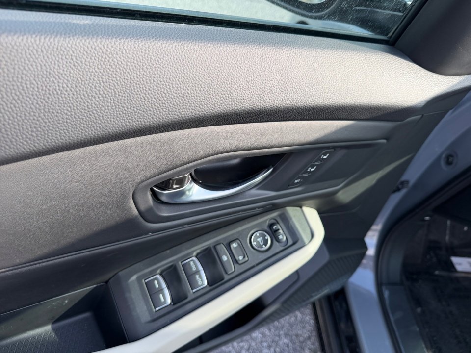 New 2025 Honda Accord EX-L image 32