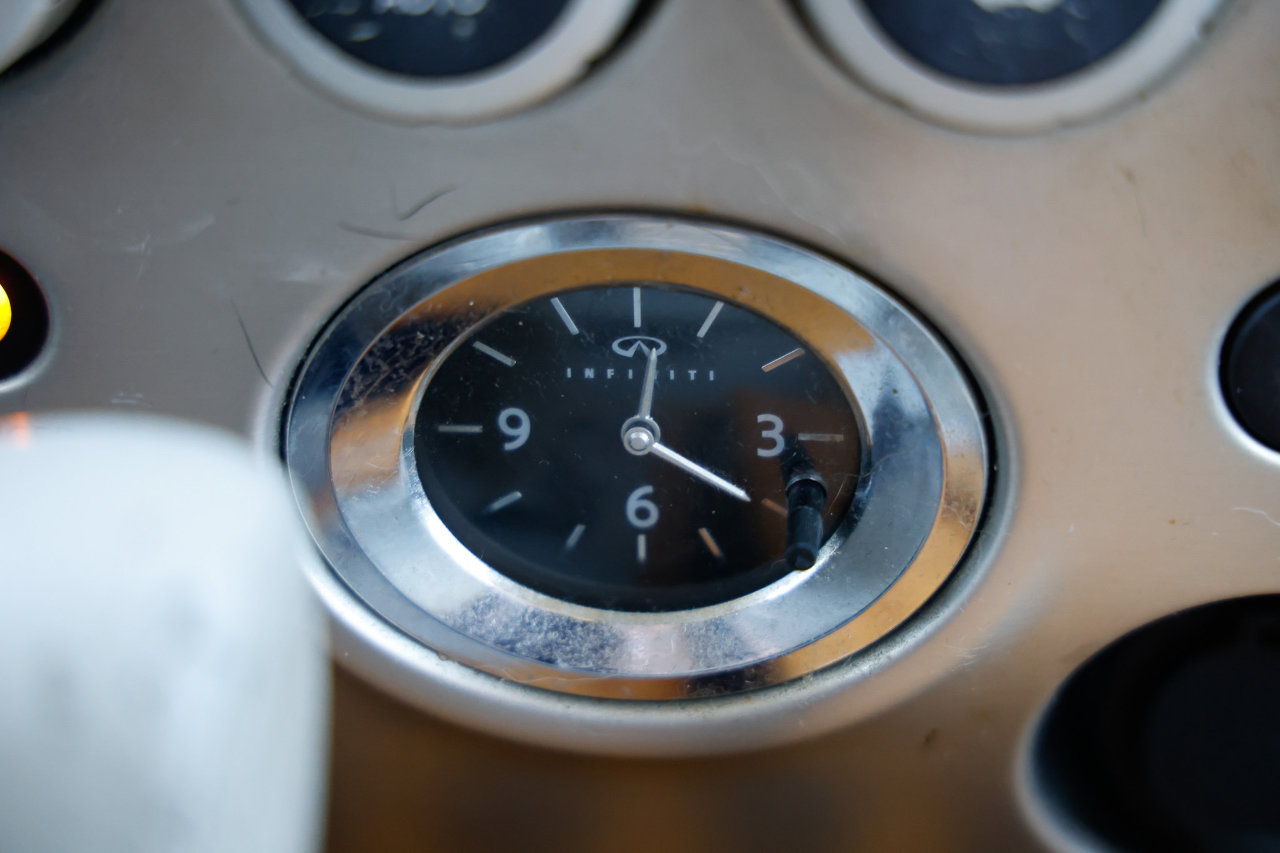 Used 2004 INFINITI QX56 2WD w/ Smart Vision Pkg image 30