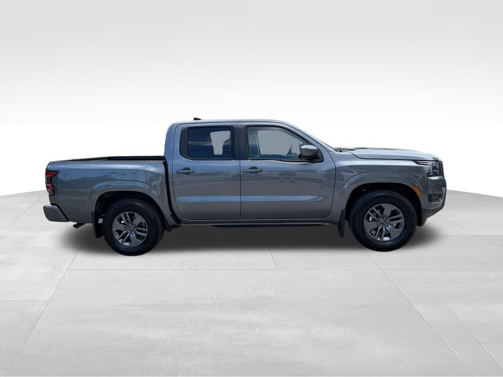 Used 2025 Nissan Frontier SV RWD image 8