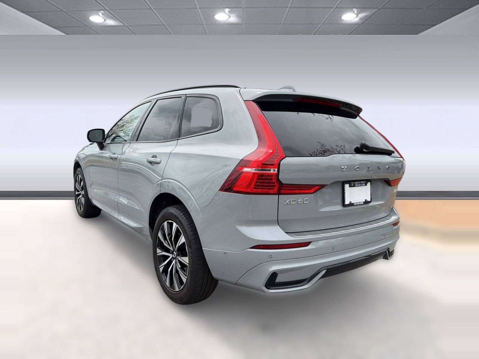 Certified 2024 Volvo XC60 B5 Plus w/ Protection Package Premier AWD/4WD image 3