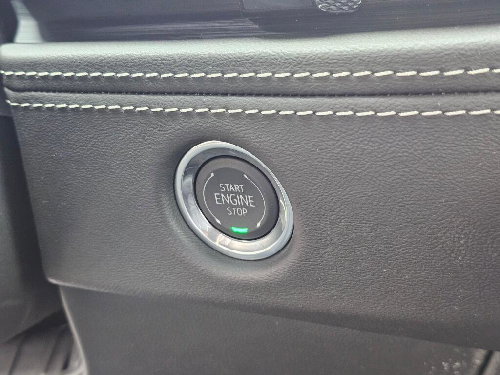 New 2026 Cadillac Escalade 4WD image 40