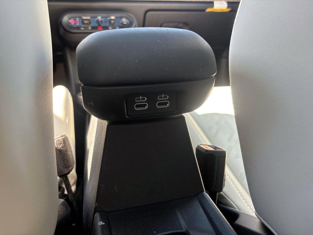 Certified 2025 MINI Cooper S image 33