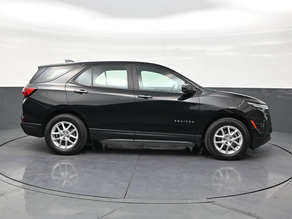 Used 2020 Chevrolet Equinox LS w/ LS Convenience Package FWD image 6