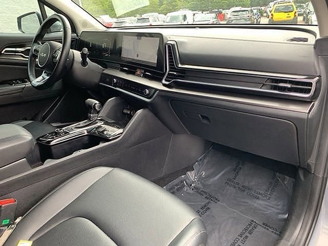 Used 2023 Kia Sportage EX image 45