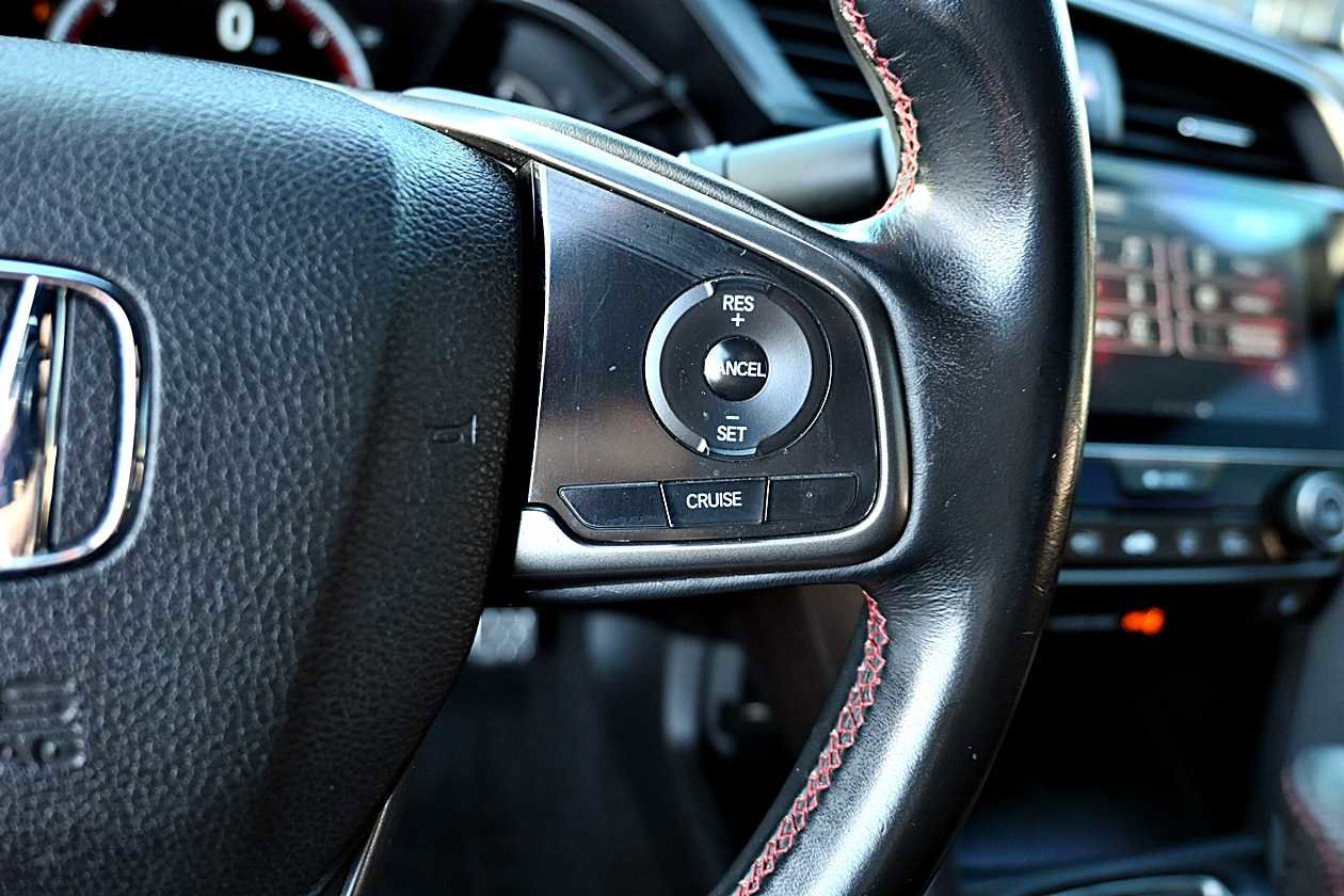 Used 2018 Honda Civic Si image 16