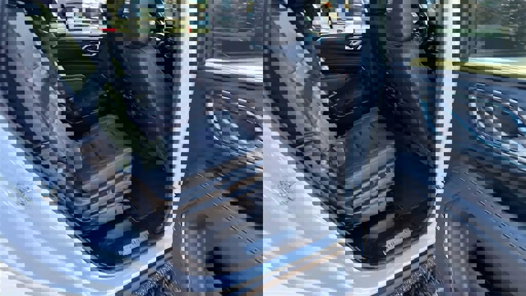 Used 2022 Chevrolet Tahoe Z71 w/ Luxury Package image 20