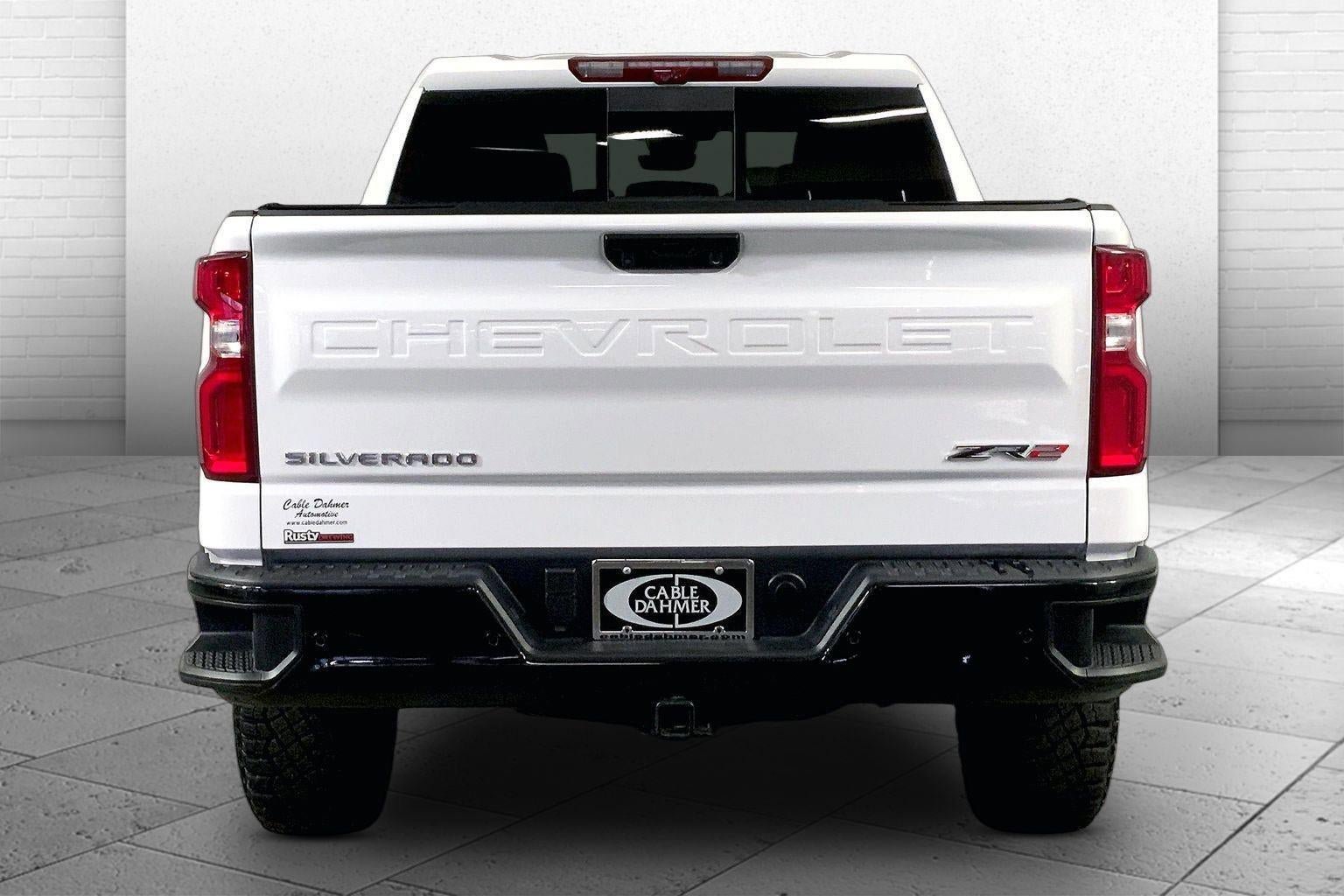 Used 2025 Chevrolet Silverado 1500 ZR2 w/ Technology Package AWD/4WD image 3