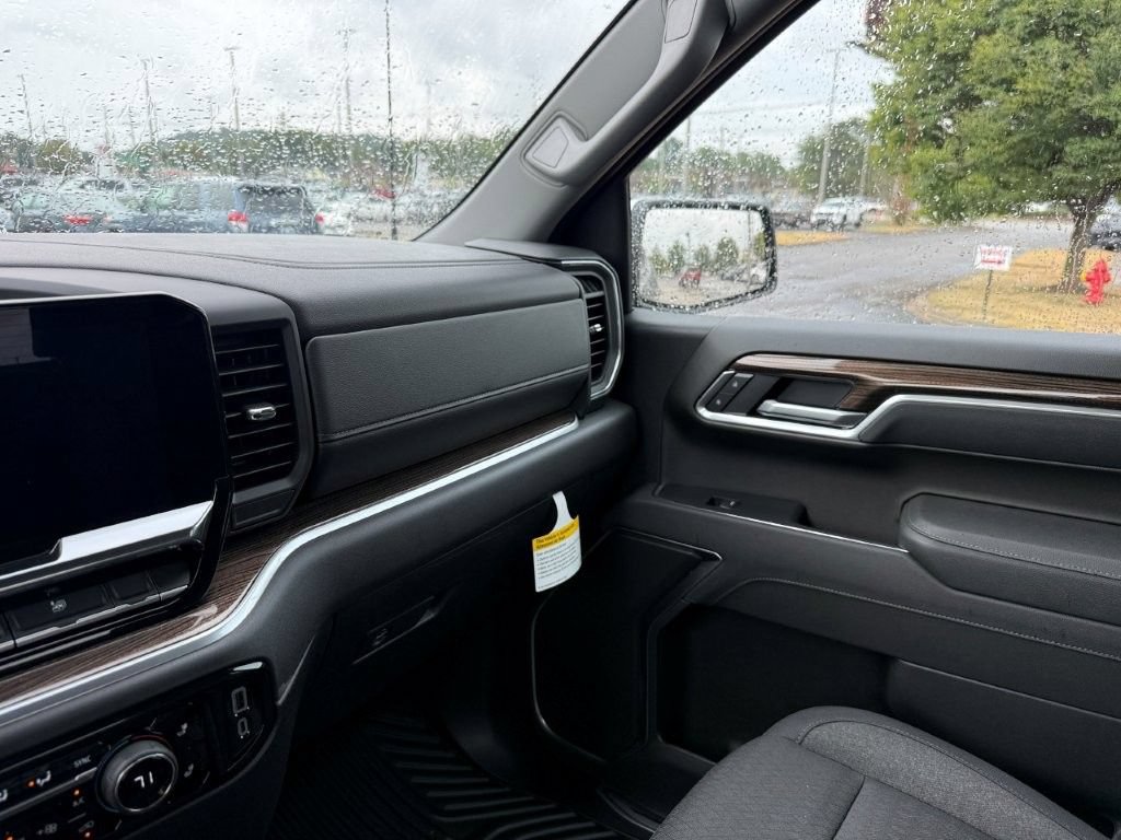 New 2026 Chevrolet Silverado 1500 LT AWD/4WD image 16