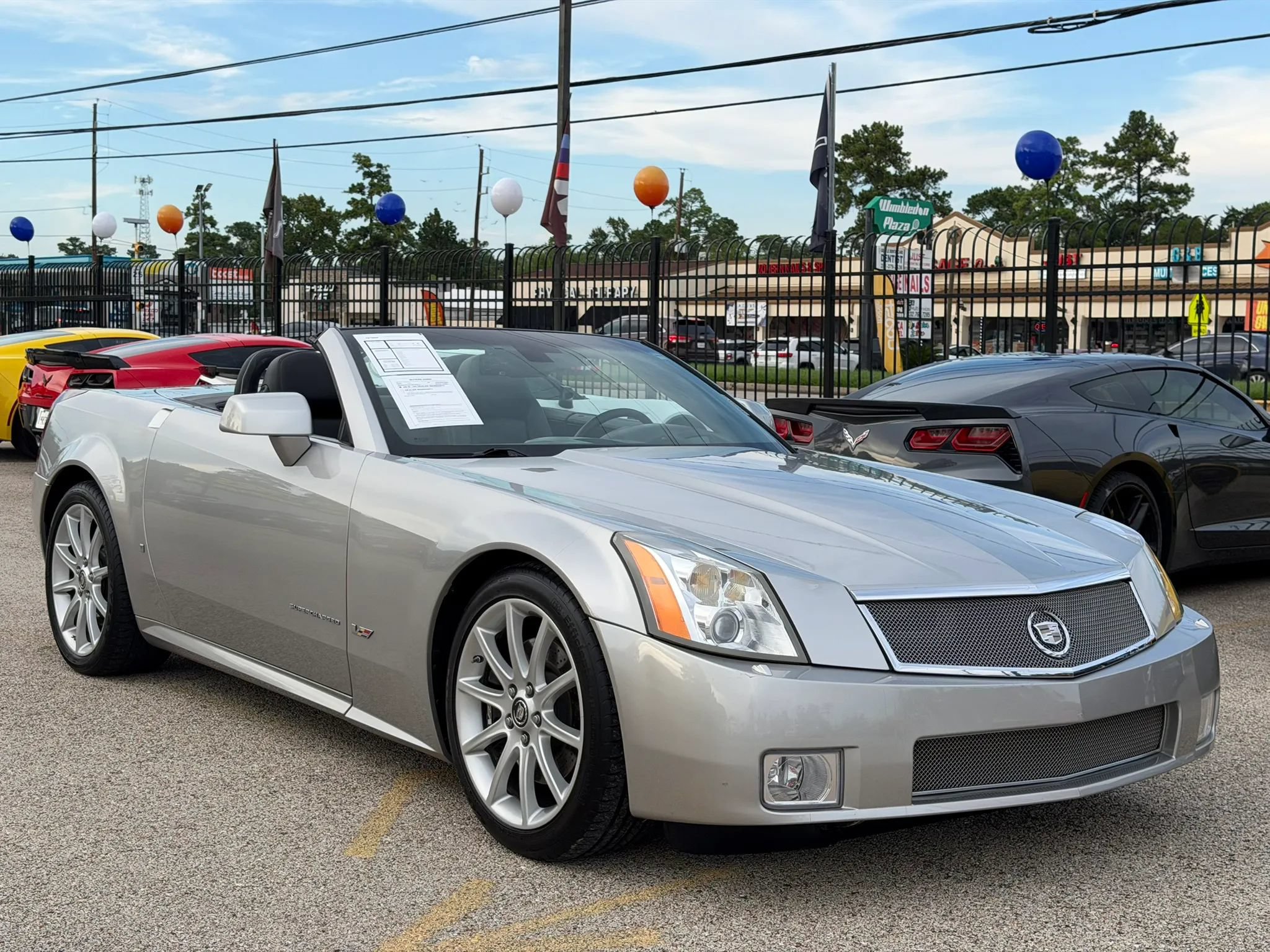 Used 2007 Cadillac XLR V RWD image 7