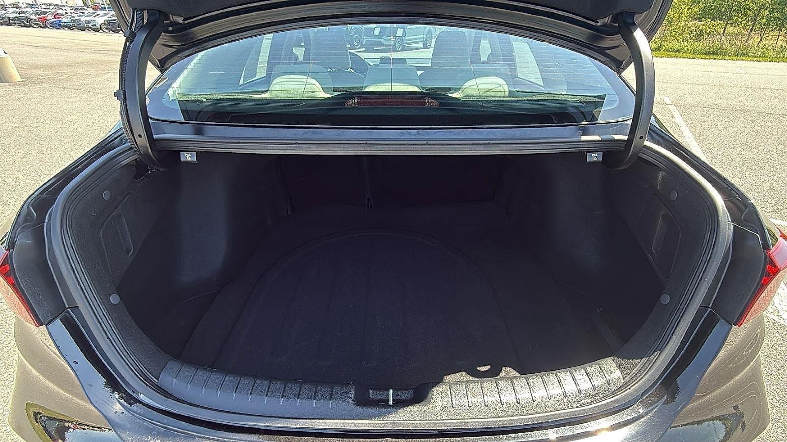 Used 2023 Kia Forte LXS w/ LXS Technology Package FWD image 18