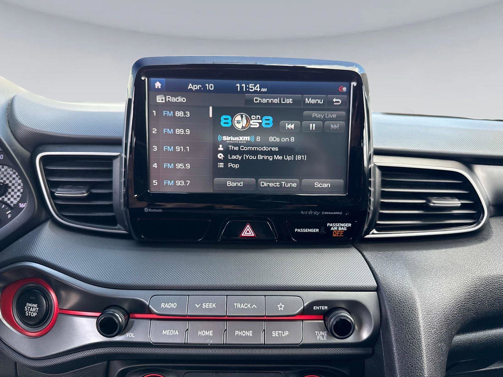 Used 2020 Hyundai Veloster 2.0 Premium image 18