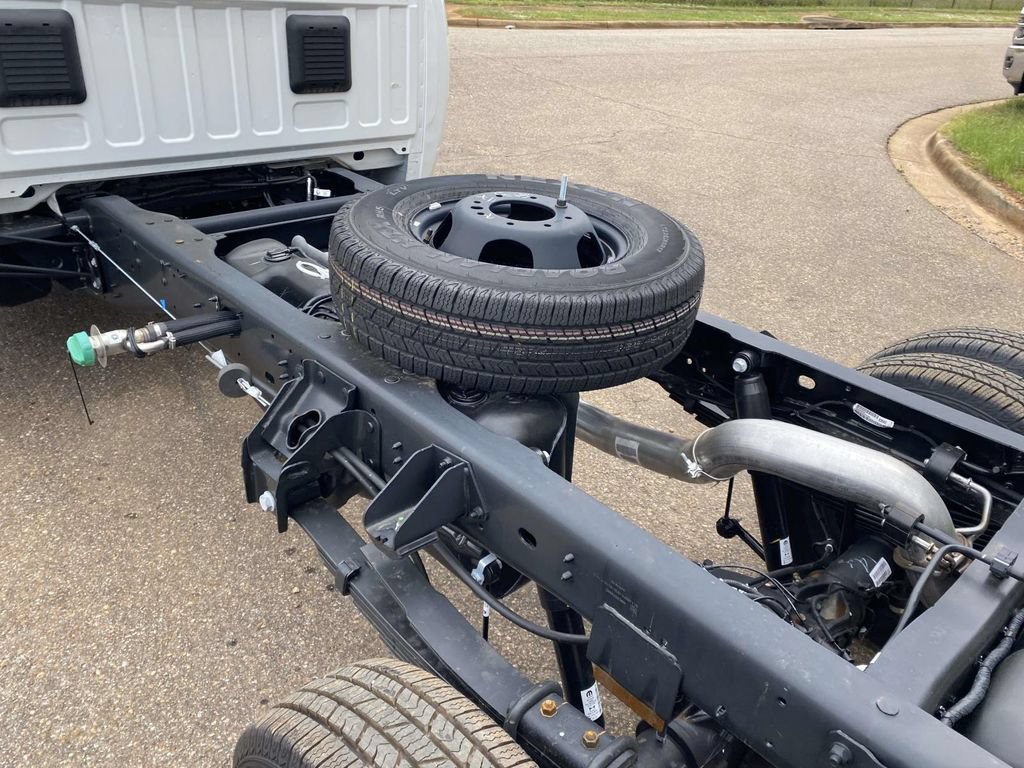 New 2026 RAM 3500 Tradesman AWD/4WD image 10