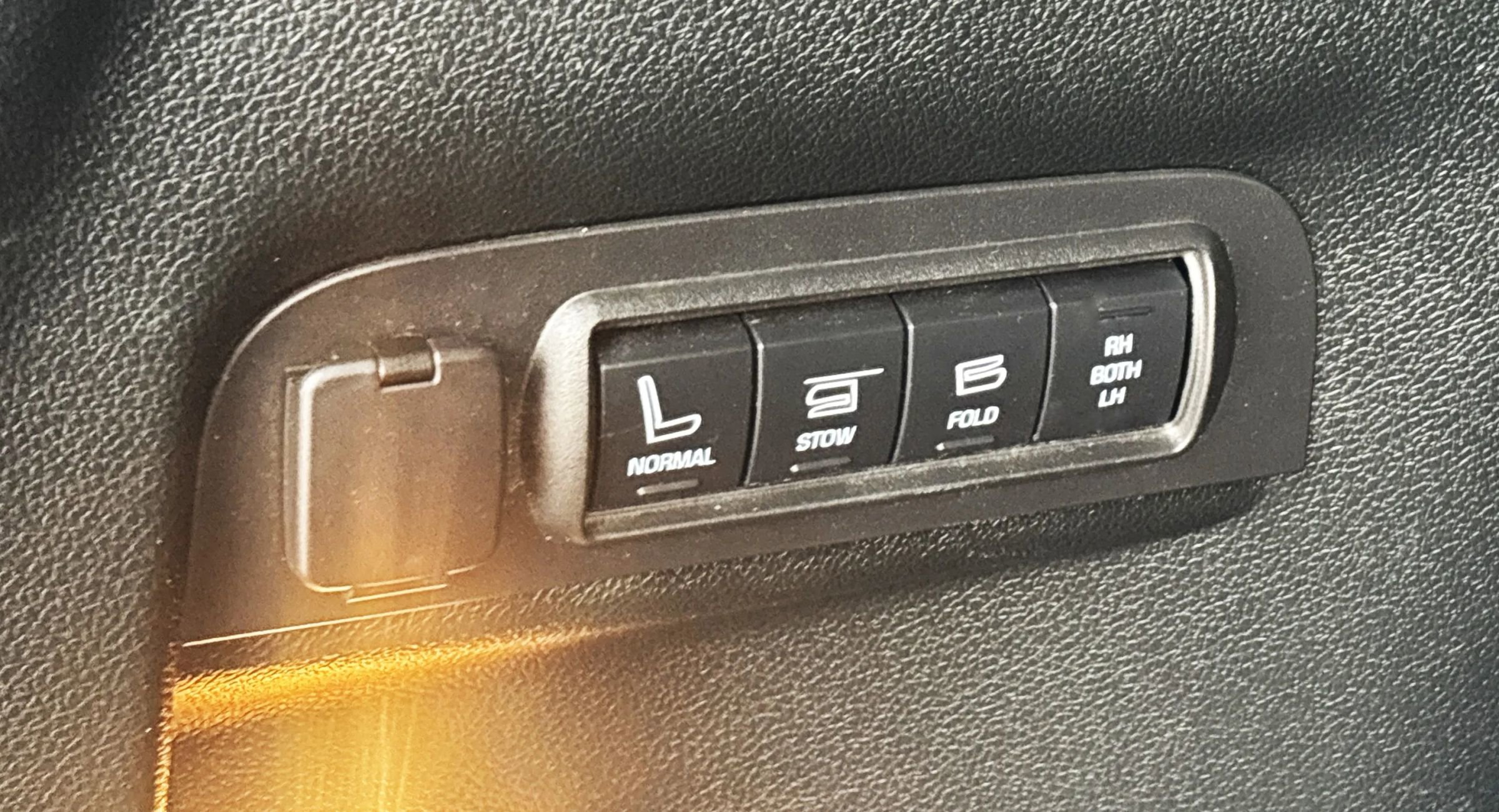 Used 2018 Ford Explorer Sport w/ Equipment Group 401A AWD/4WD image 45