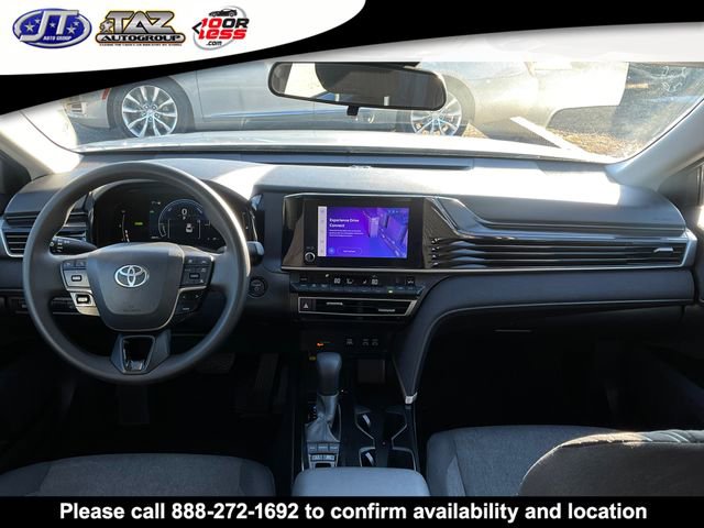 Used 2025 Toyota Camry LE image 14