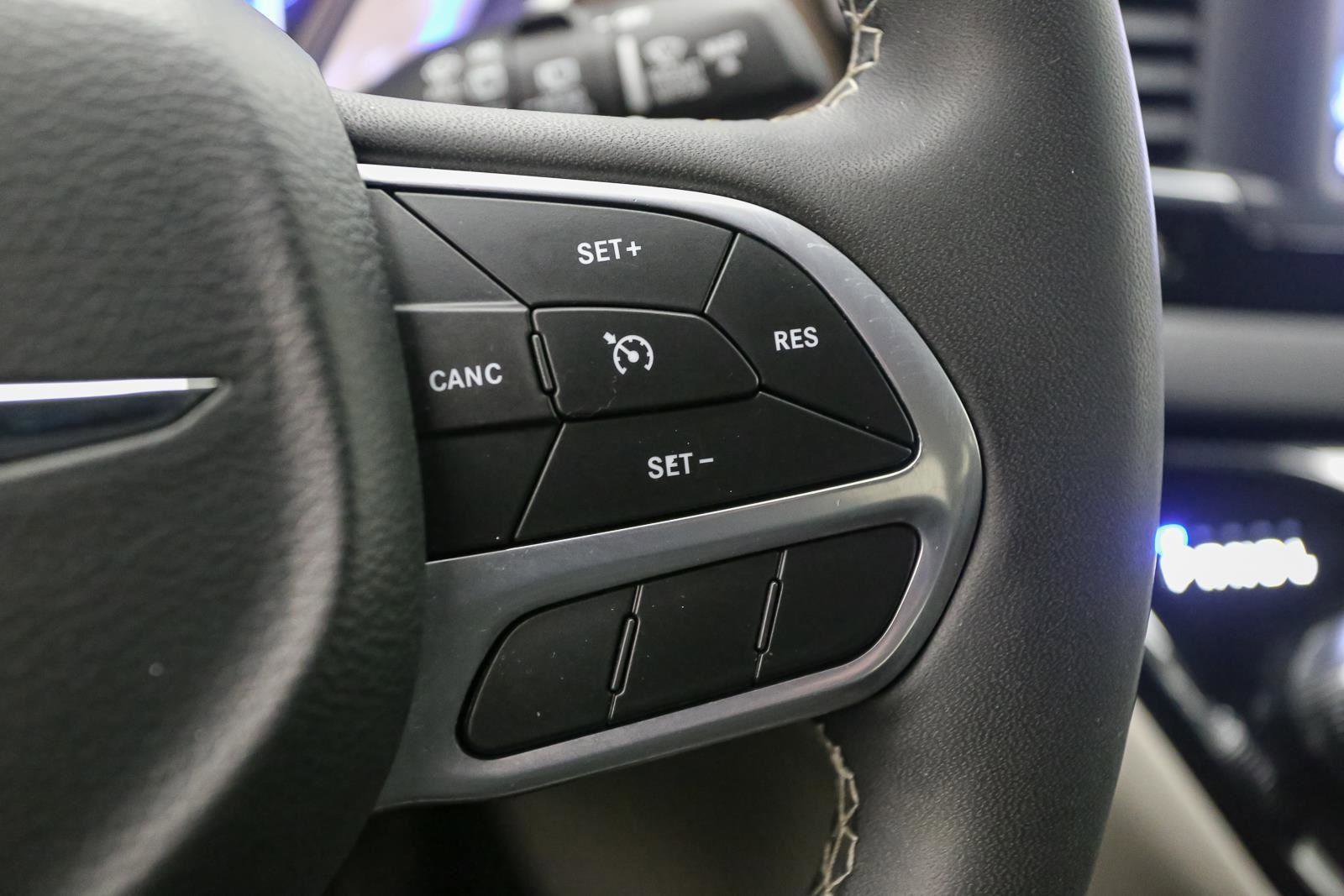 Used 2024 Chrysler Voyager LX image 36