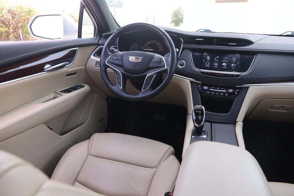 Used 2019 Cadillac XT5 Premium Luxury FWD image 22
