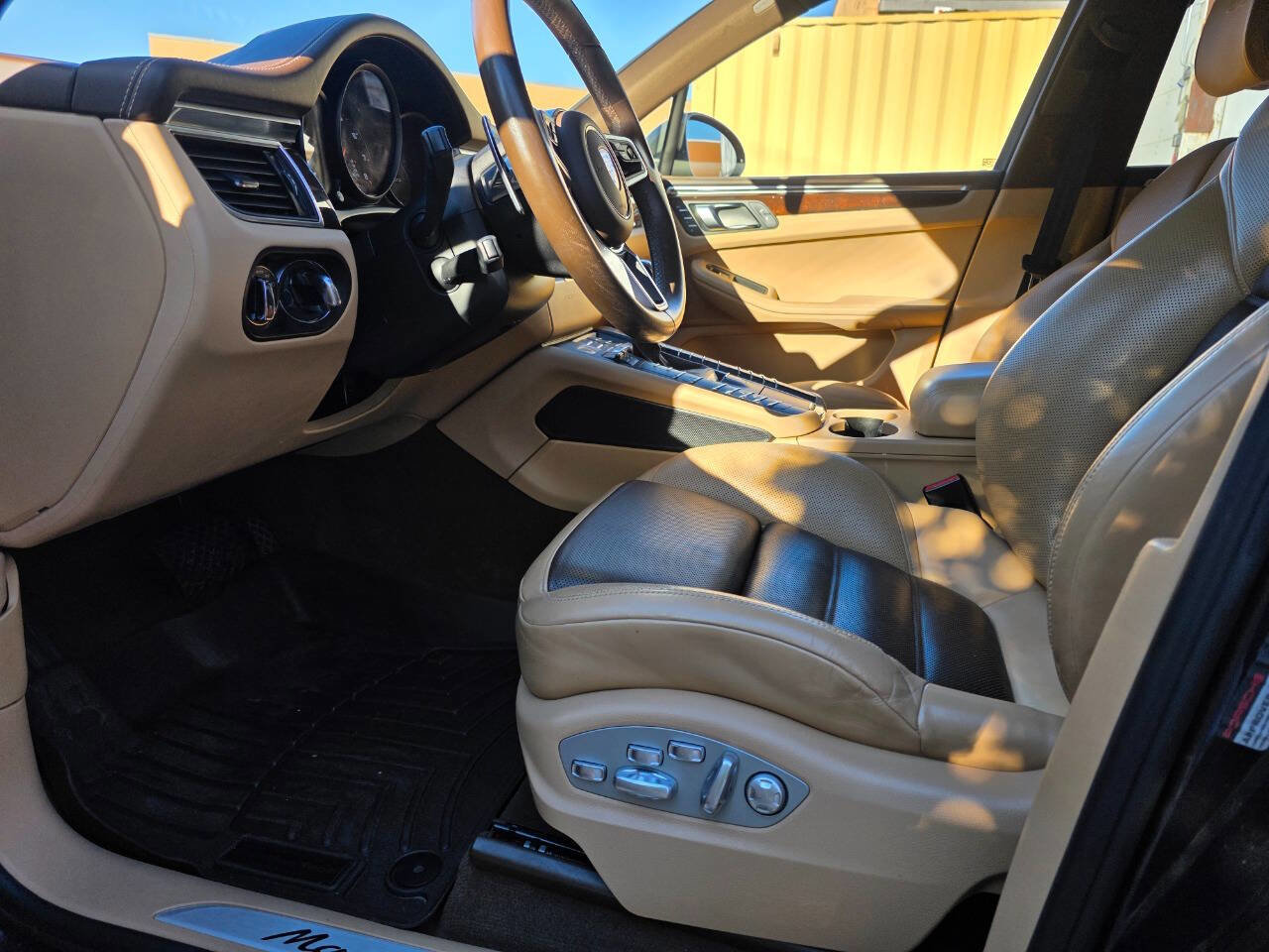 Used 2017 Porsche Macan GTS image 13