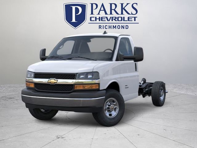 New 2025 Chevrolet Express 3500 w/ Power Convenience Package image 8