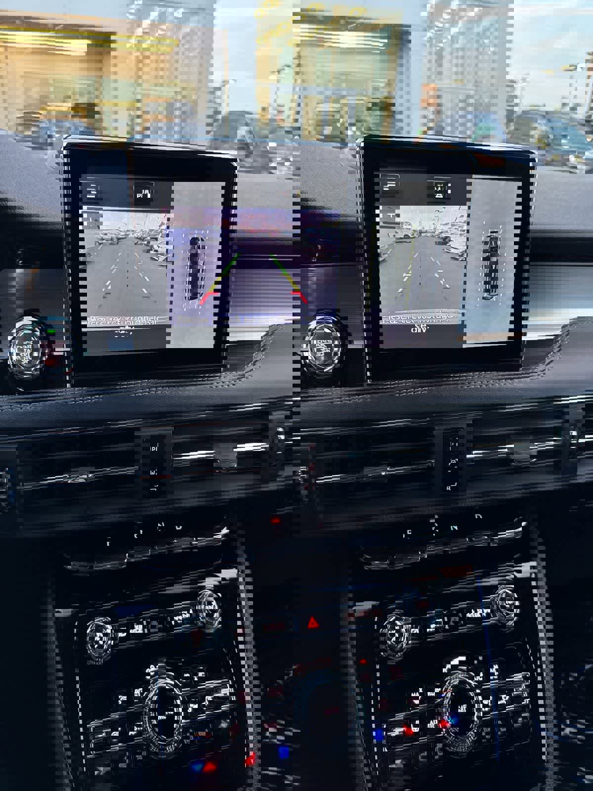 Used 2021 Lincoln Corsair FWD w/ Premium Package image 11