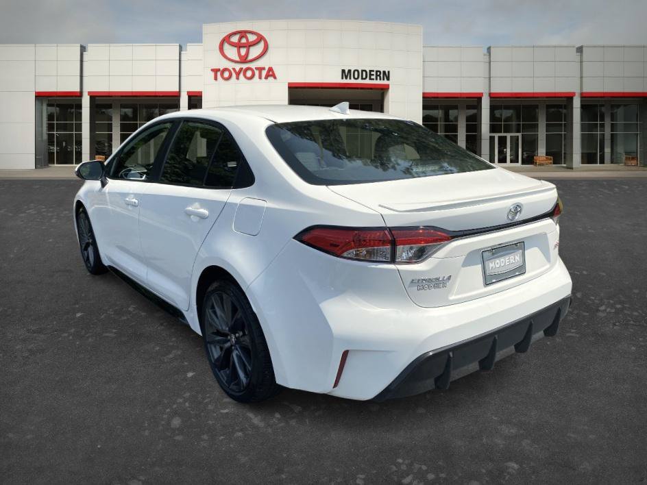 Certified 2025 Toyota Corolla SE FWD image 7