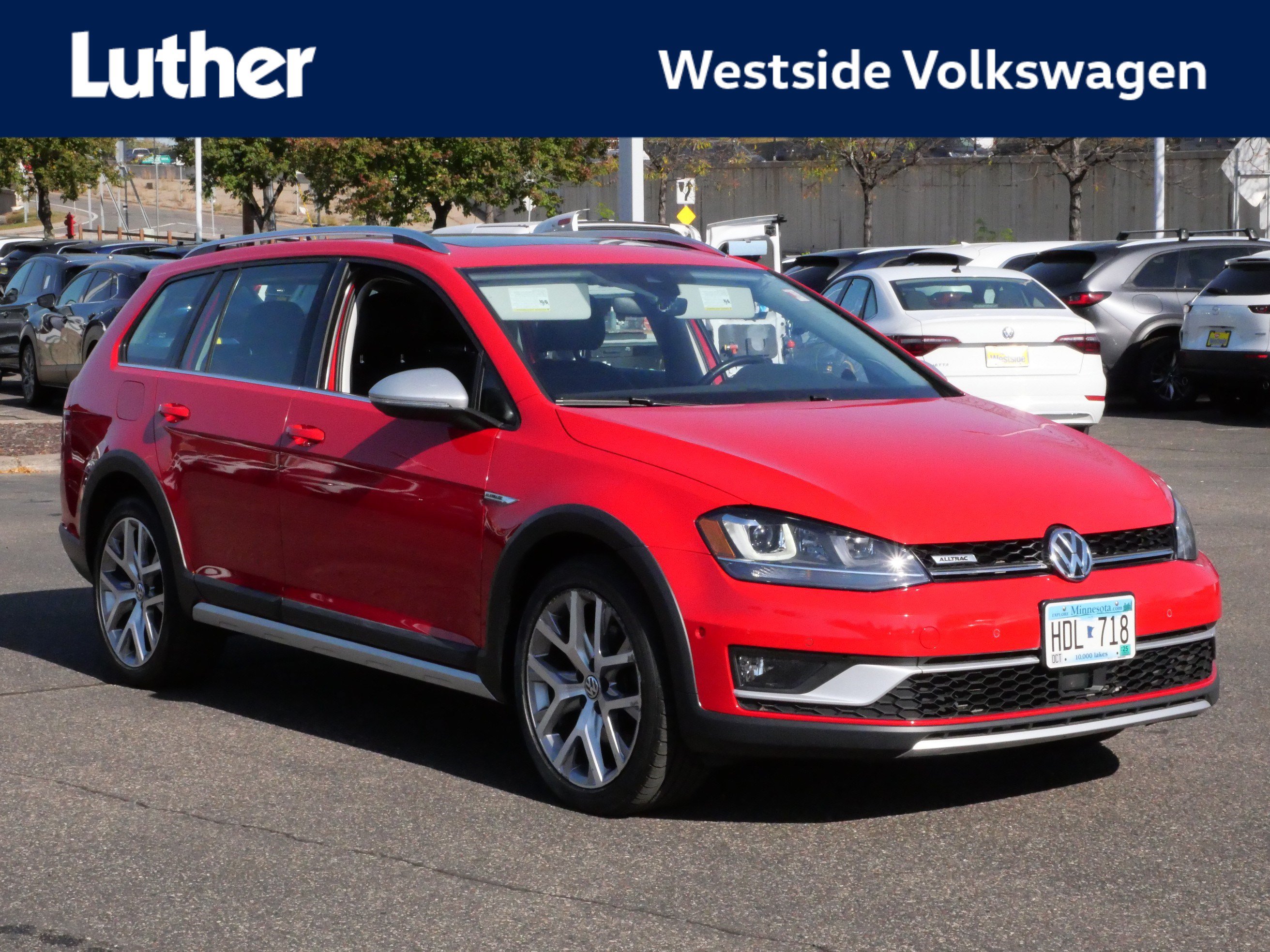Used 2017 Volkswagen Golf Alltrack SEL AWD/4WD image 1