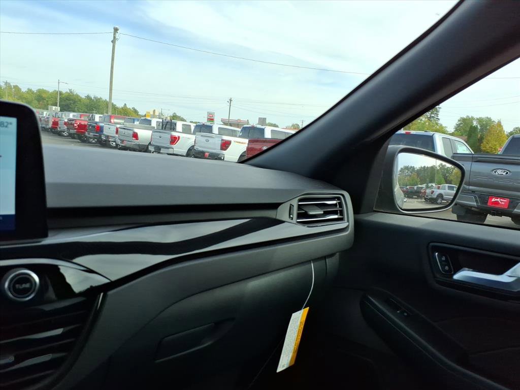 New 2026 Ford Escape ST-Line w/ Cold Weather Package image 11