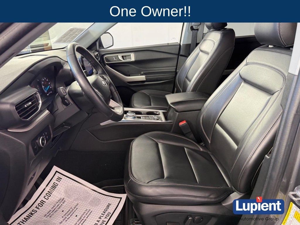 Used 2023 Ford Explorer XLT w/ Equipment Group 202A AWD/4WD image 18