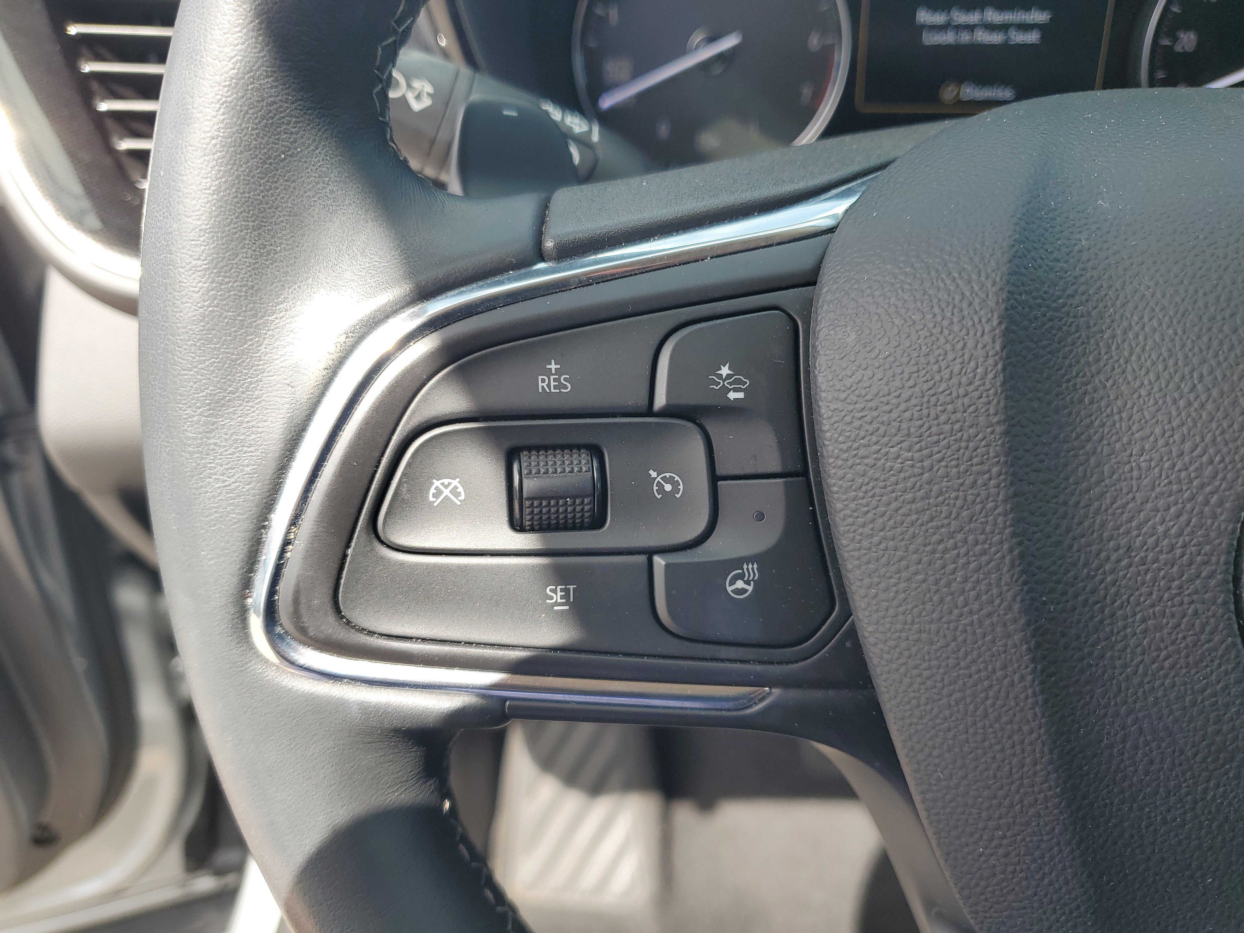 Used 2023 Buick Envision Essence FWD image 19