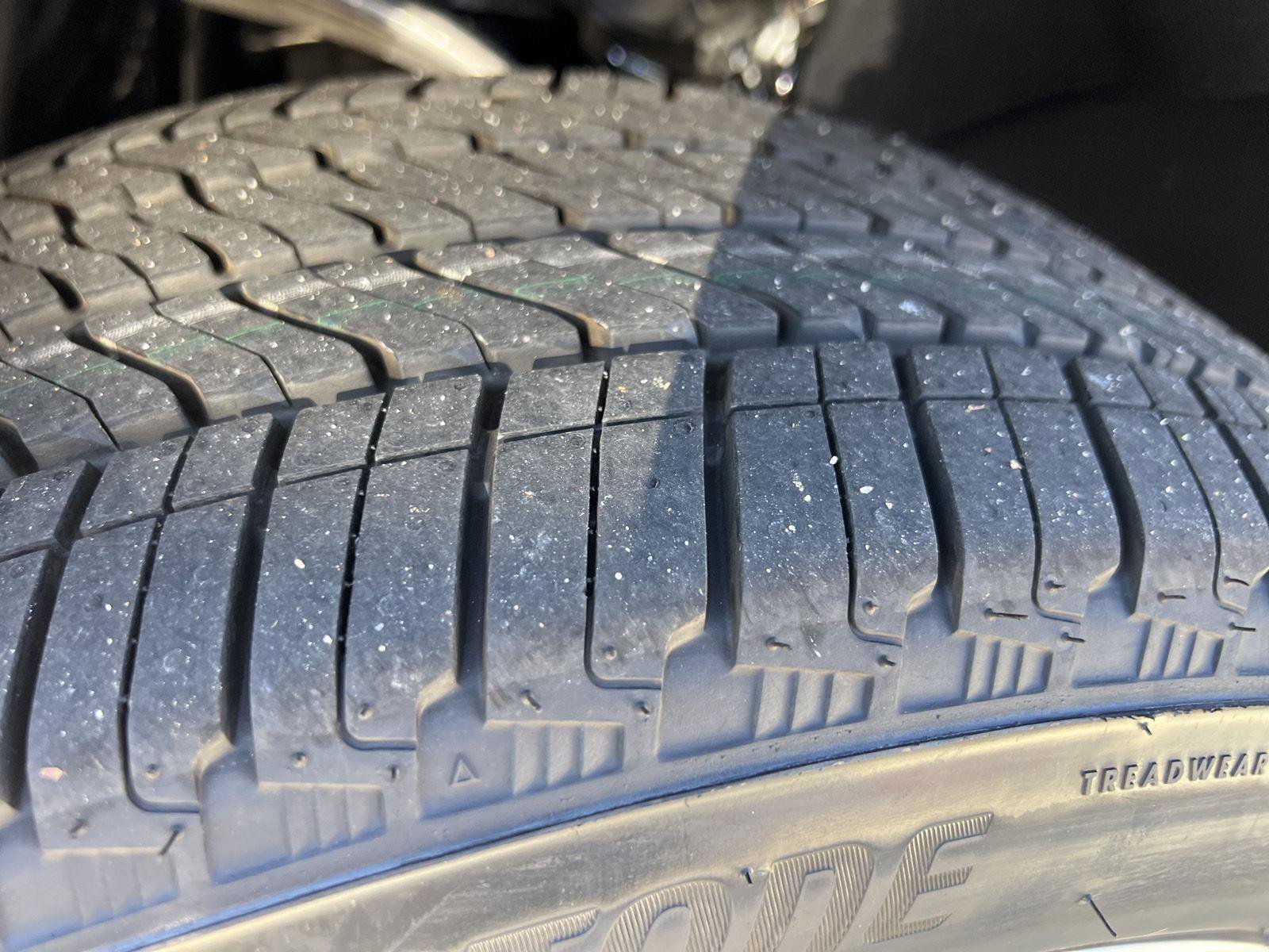 New 2026 Chevrolet Suburban Premier image 32