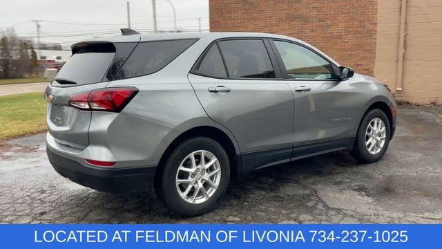 Certified 2023 Chevrolet Equinox LS w/ LS Convenience Package image 8
