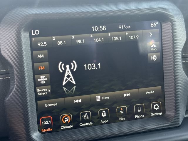 Used 2020 Jeep Gladiator Overland AWD/4WD image 19