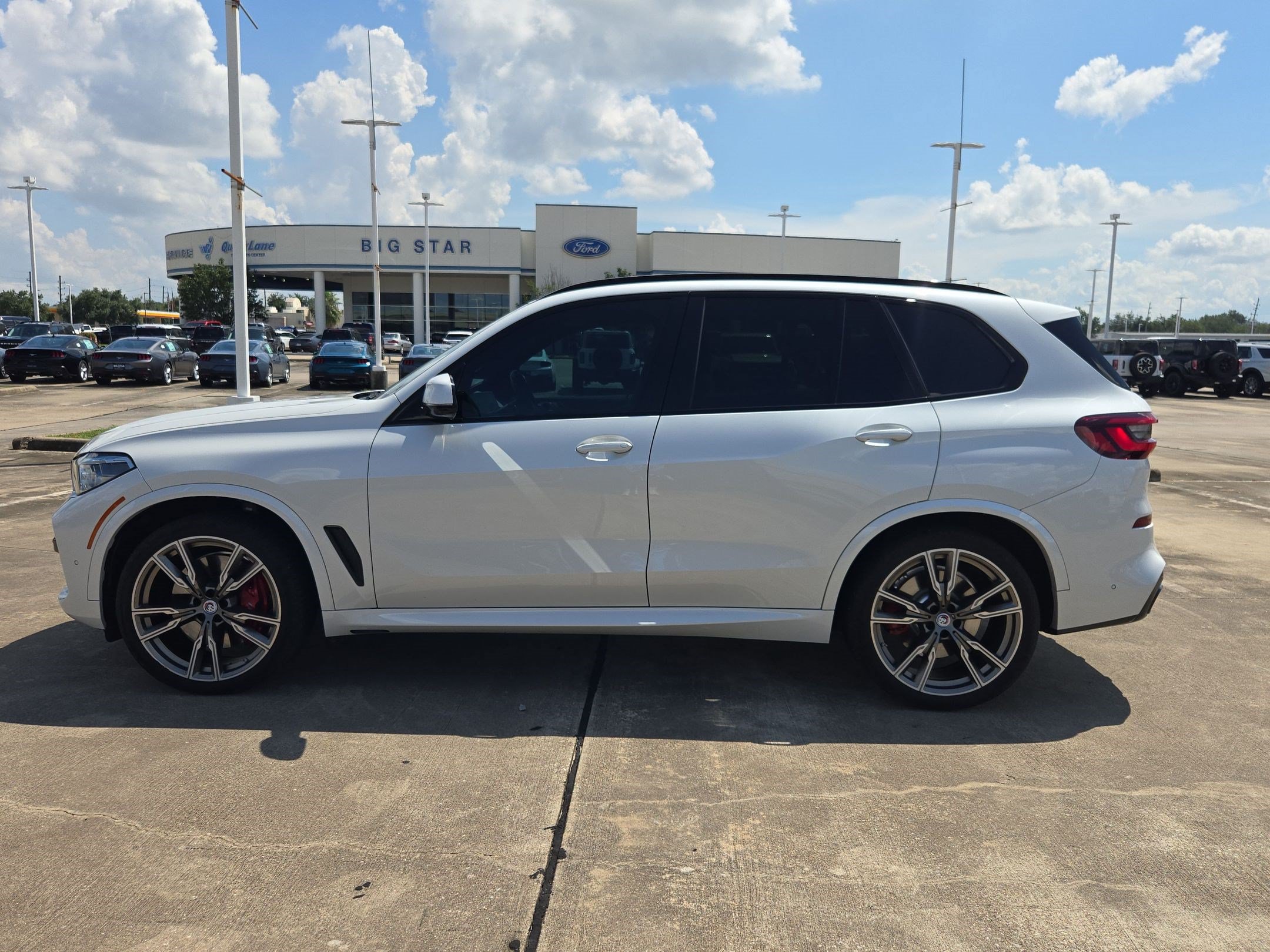 Used 2023 BMW X5 M50i w/ Executive Package AWD/4WD image 7