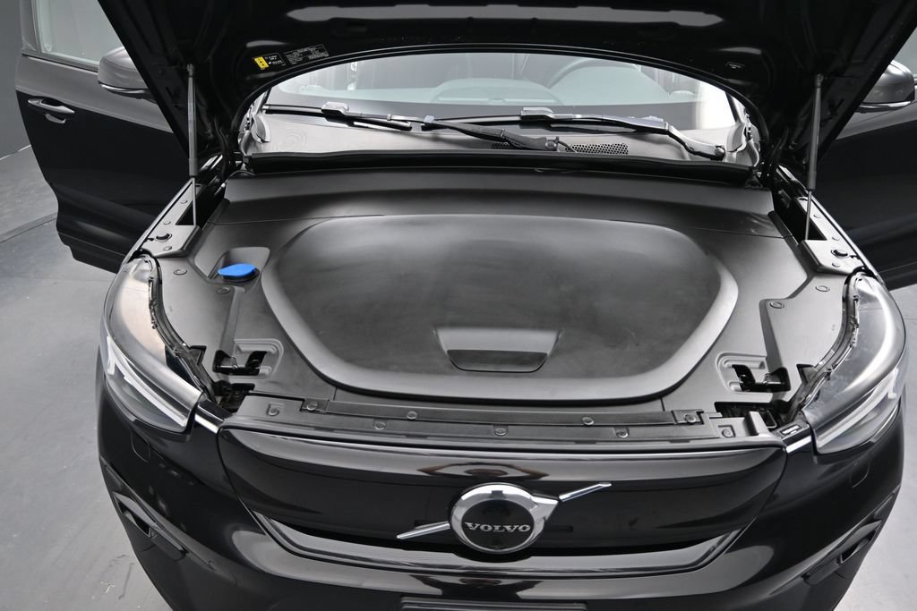 Used 2023 Volvo XC40 Recharge Ultimate w/ Protection Package Premier AWD/4WD image 23