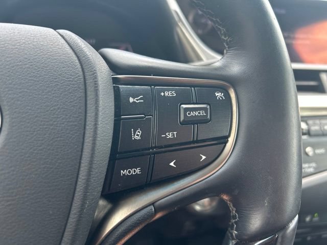 Used 2021 Lexus ES 350 w/ Premium Package FWD image 17