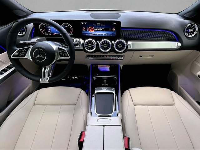 New 2026 Mercedes-Benz GLB 250 image 7