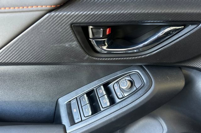 Used 2025 Subaru Crosstrek 2.5i Limited w/ Crosstrek Mirror Package image 11