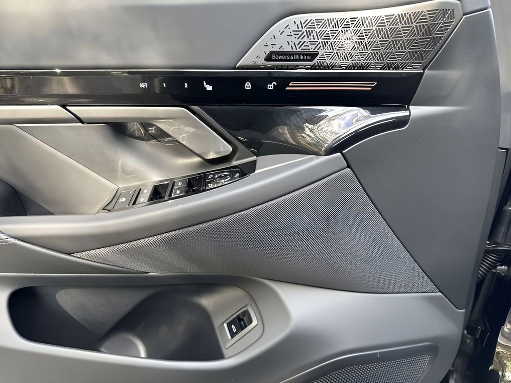 New 2026 BMW 530i xDrive w/ Premium Package image 17