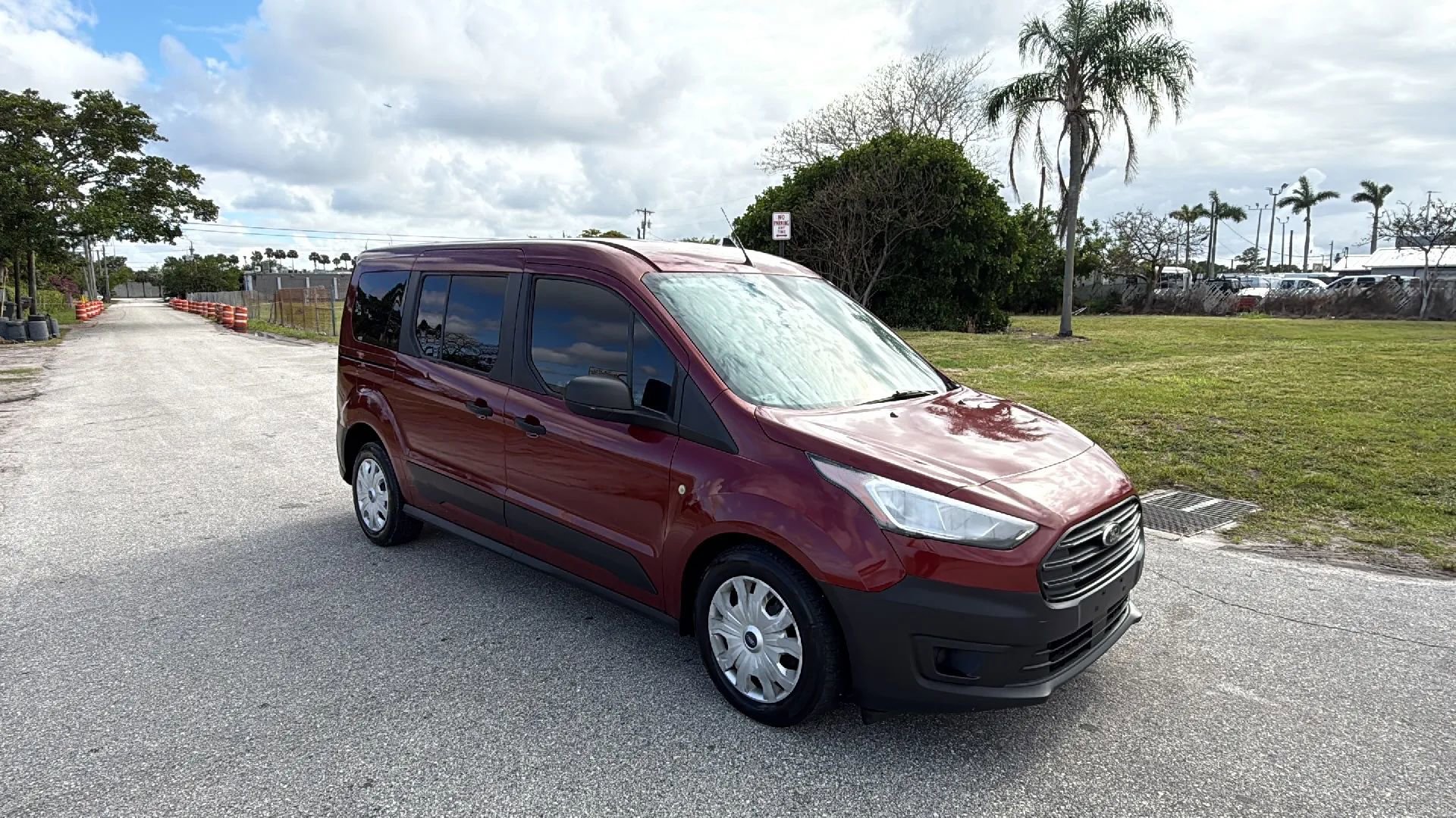 Used 2020 Ford Transit Connect XL FWD image 7