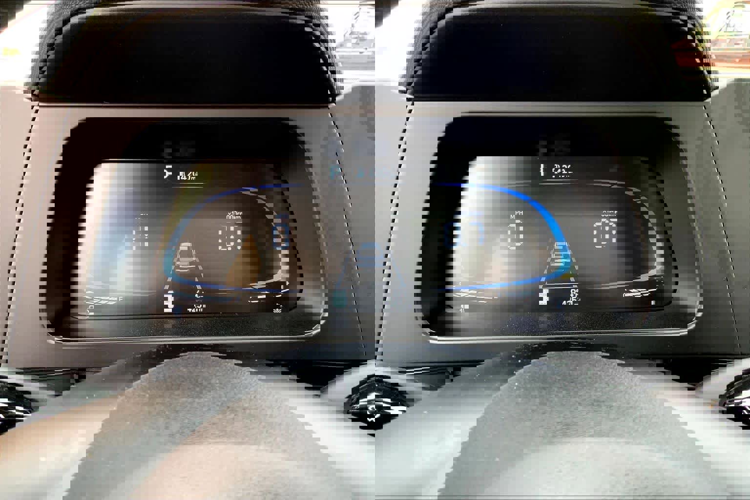 Used 2025 Hyundai Elantra Sport image 25