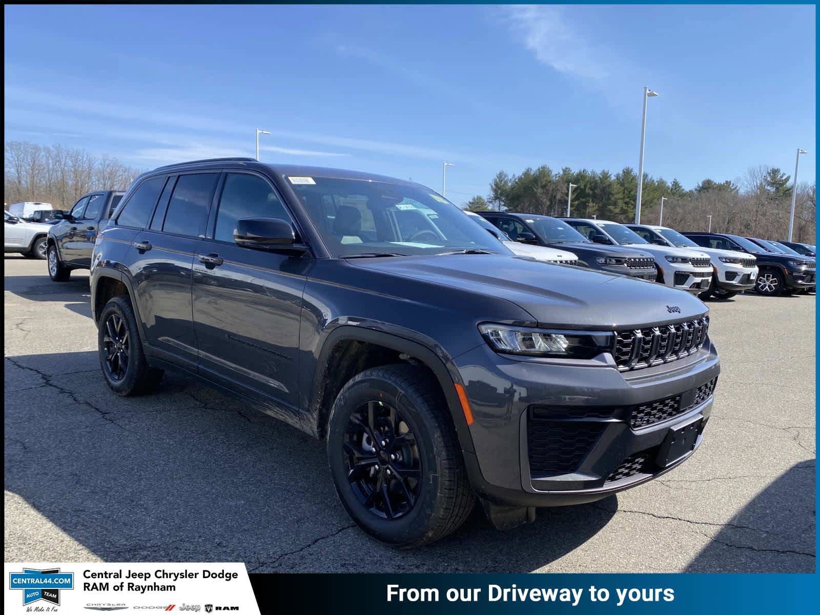 New 2026 Jeep Grand Cherokee Altitude AWD/4WD image 1