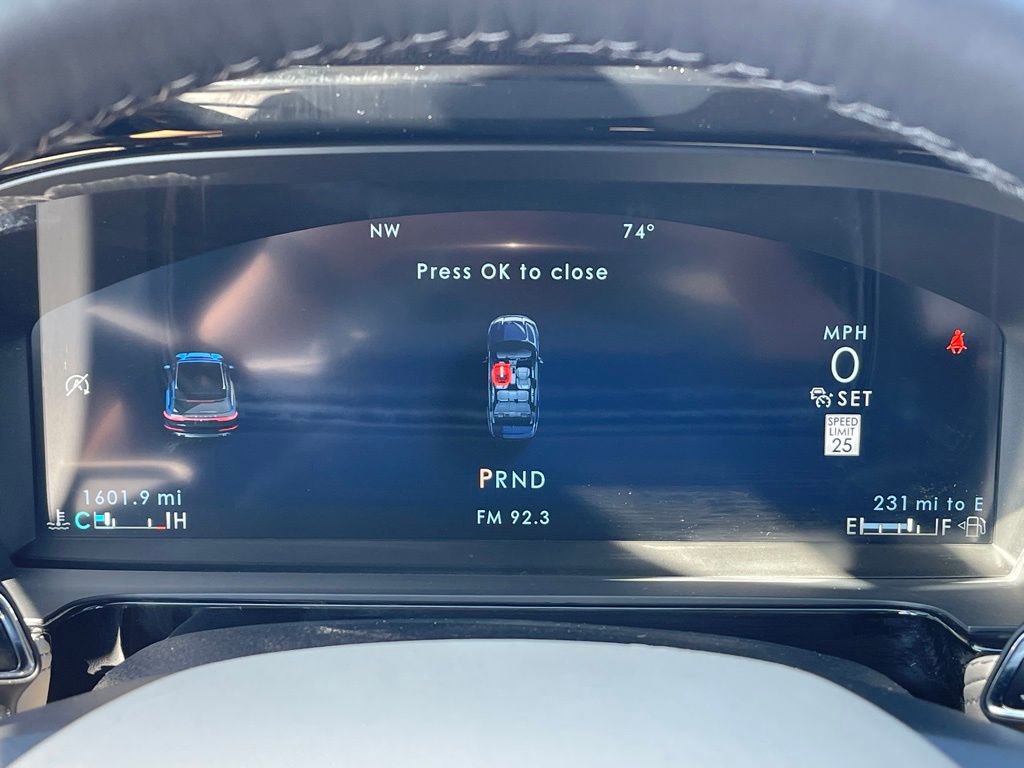 New 2026 Lincoln Corsair Reserve image 9