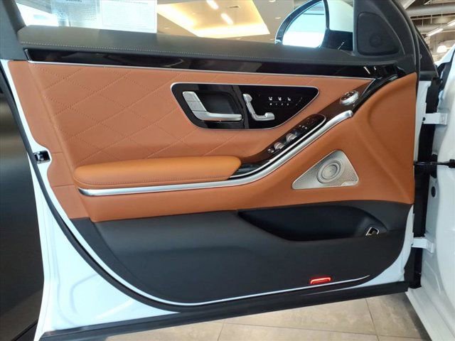 New 2026 Mercedes-Benz S 580 4MATIC Sedan image 12
