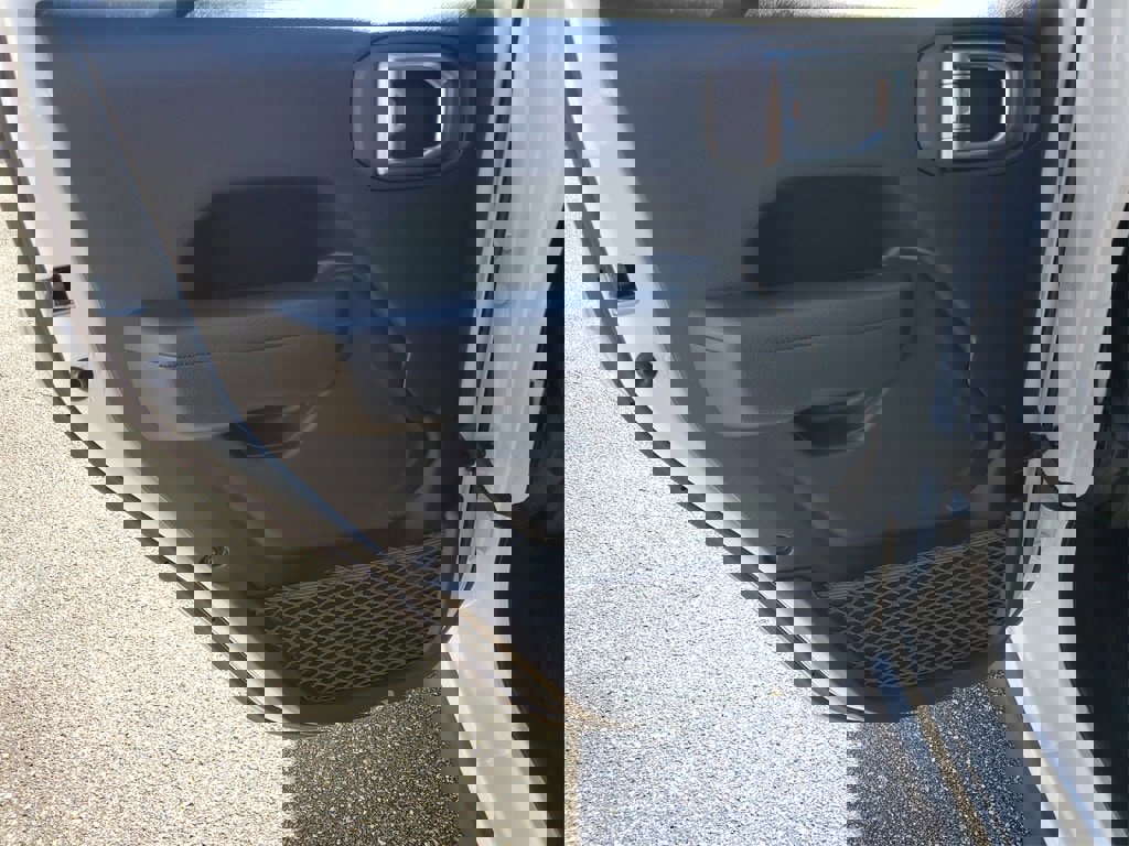 Used 2023 Jeep Wrangler Willys image 25