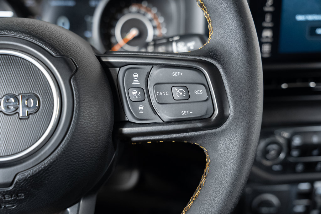 Used 2024 Jeep Wrangler Unlimited Sport AWD/4WD image 32